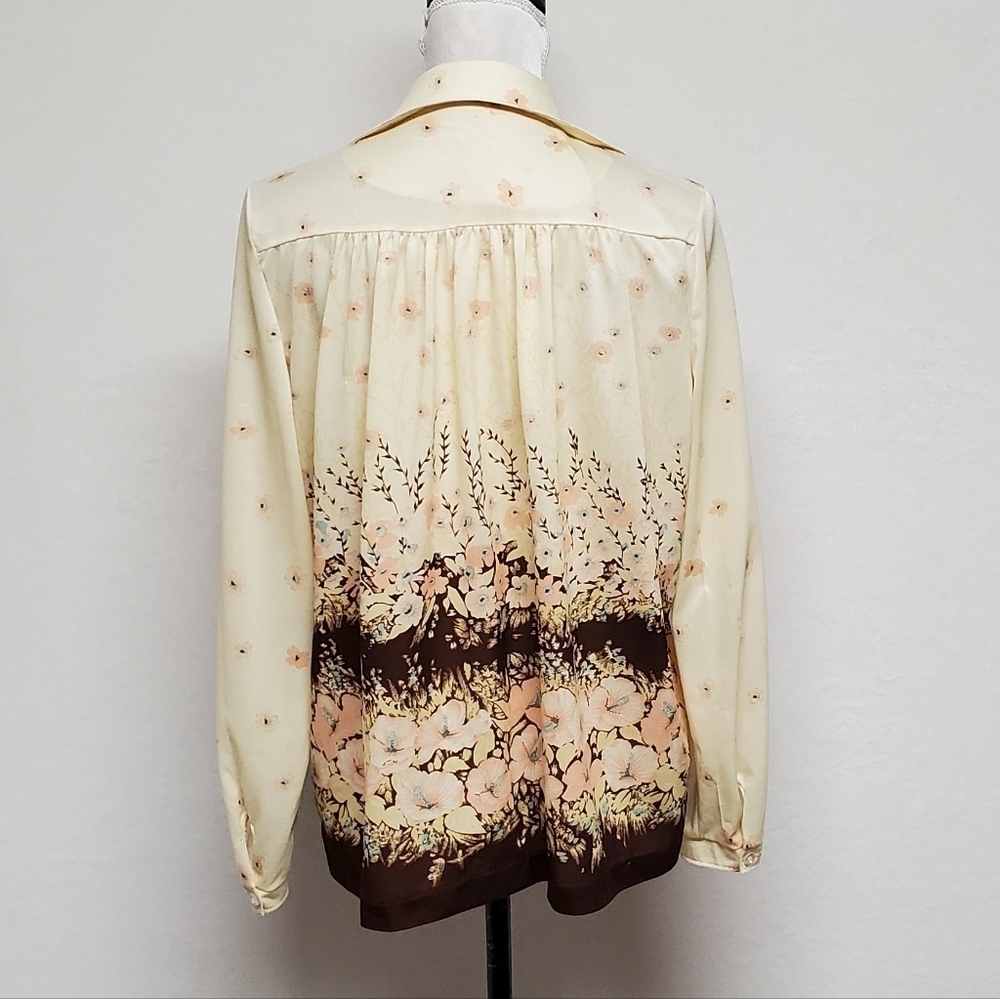 VINTAGE 1960s Boho Yellow Multi-color Floral Long Sleeves Button Up Day Blouse - Picture 10 of 14